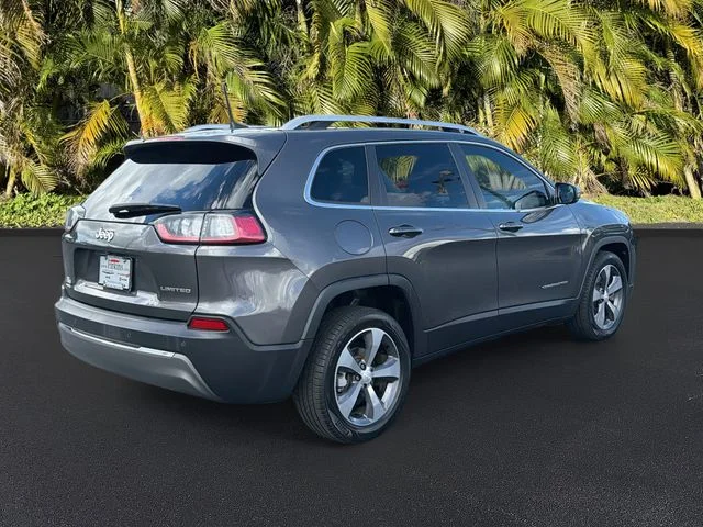 Used 2019 Gray Jeep Limited image 4
