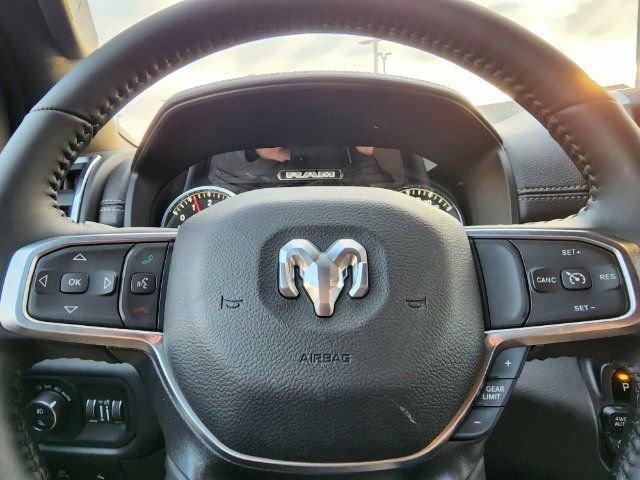 Used 2023 Diamond Black Crystal Pearlcoat Ram Laramie image 32