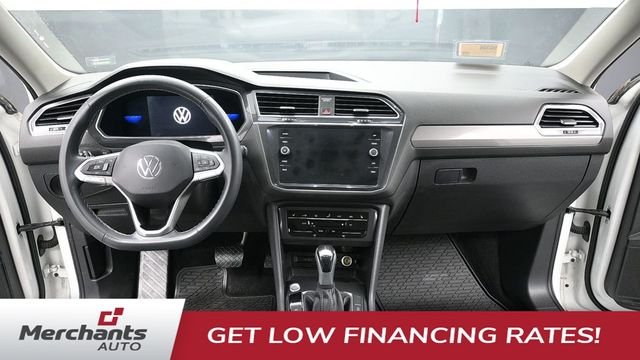 Used 2022 White Volkswagen 2.0T SE image 30