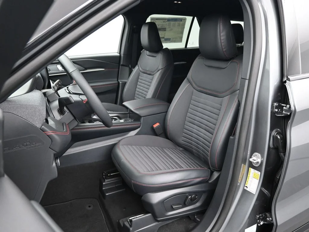 New 2026 Carbonized Gray Metallic Ford ST-Line image 10