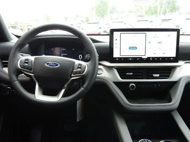 New 2027 Avalanche Gray Ford Active image 41