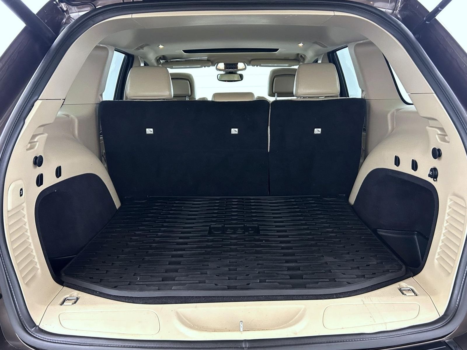 Used 2020 Brown Jeep Limited image 22