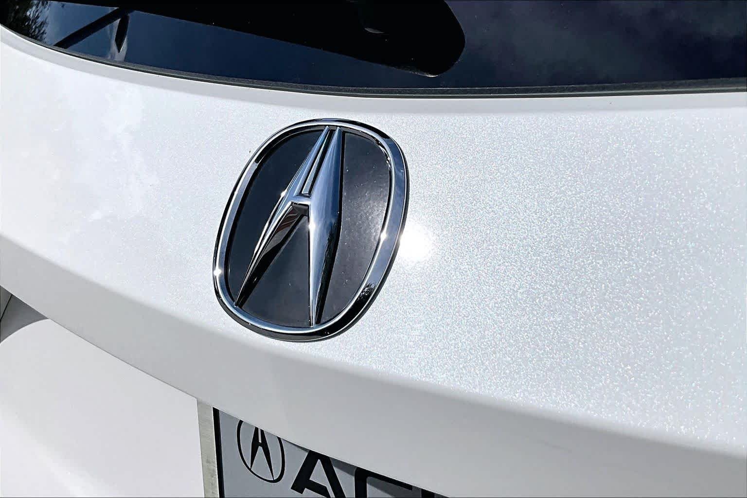 Used 2023 Platinum White Pearl Acura w/Technology Package image 31