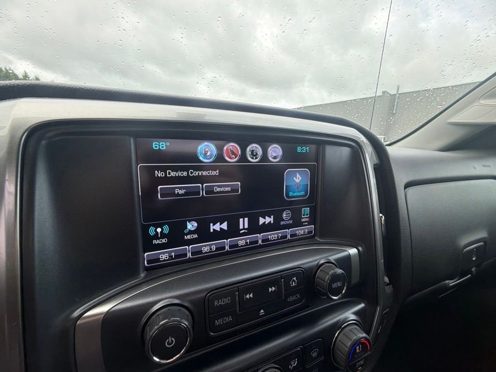 Used 2018 Gray Chevrolet LT image 23