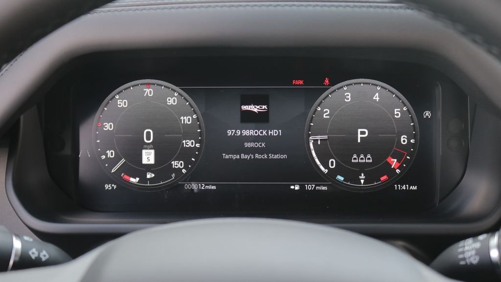 New 2026 Fuji White LAND ROVER X-Dynamic SE image 21