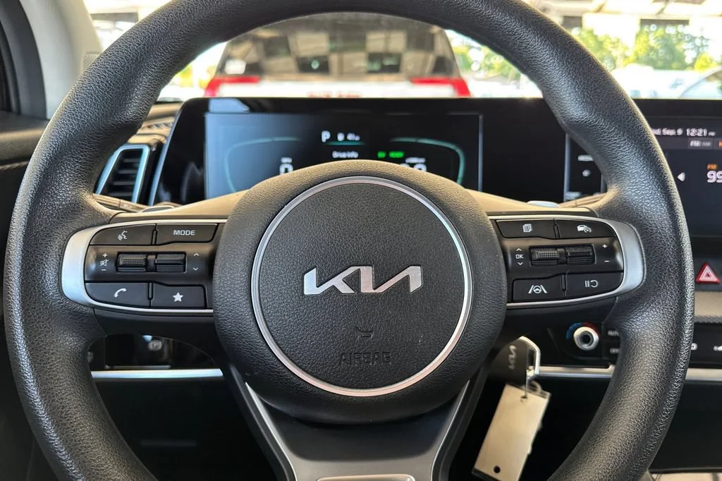Used 2023 Black Kia LX image 22