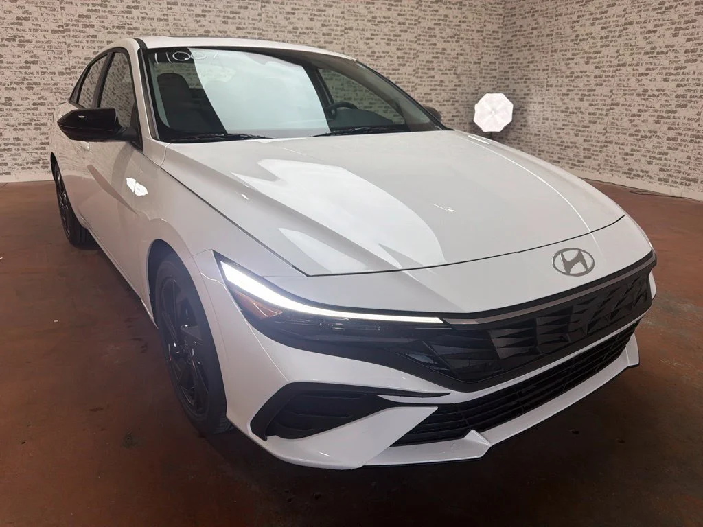 New 2026 Serenity White Hyundai SEL Sport Plus image 9