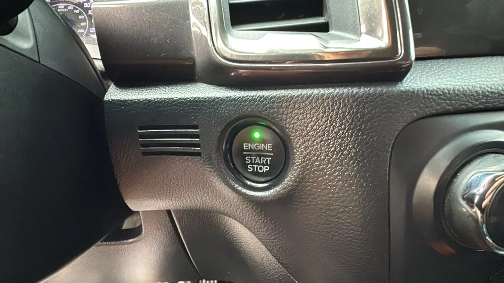 Used 2019 Red Ford Lariat image 15