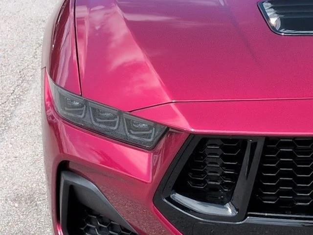 New 2026 Molten Magenta Metallic Tinted Clearcoat Ford GT Premium Convertible image 10