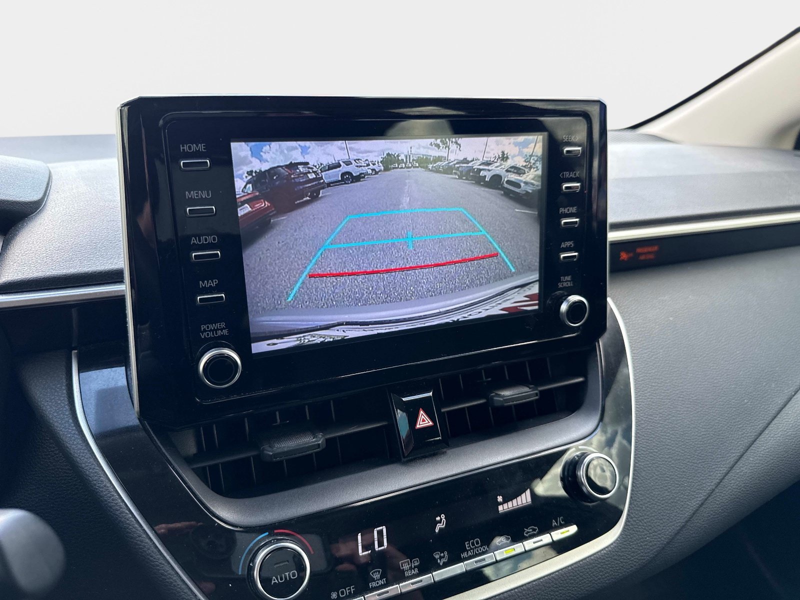 Used 2020 Classic Silver Metallic Toyota LE image 21