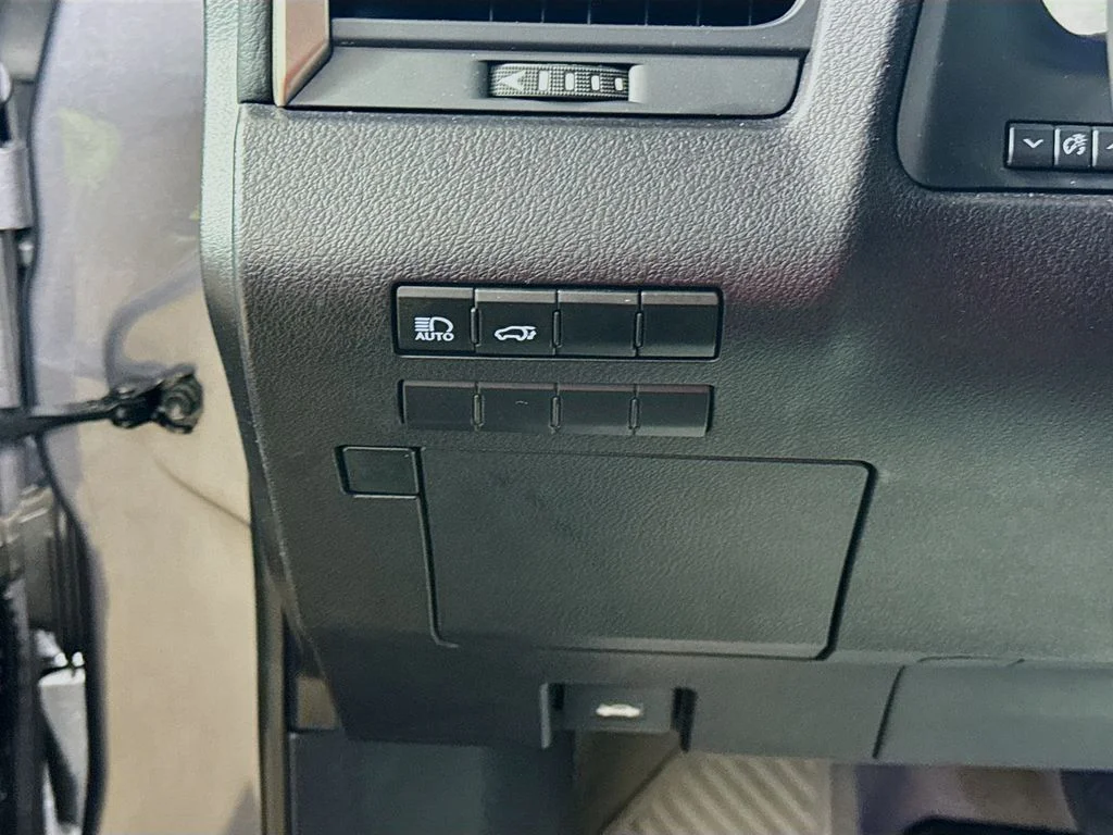Used 2017 Nebula Gray Pearl Lexus Base image 10