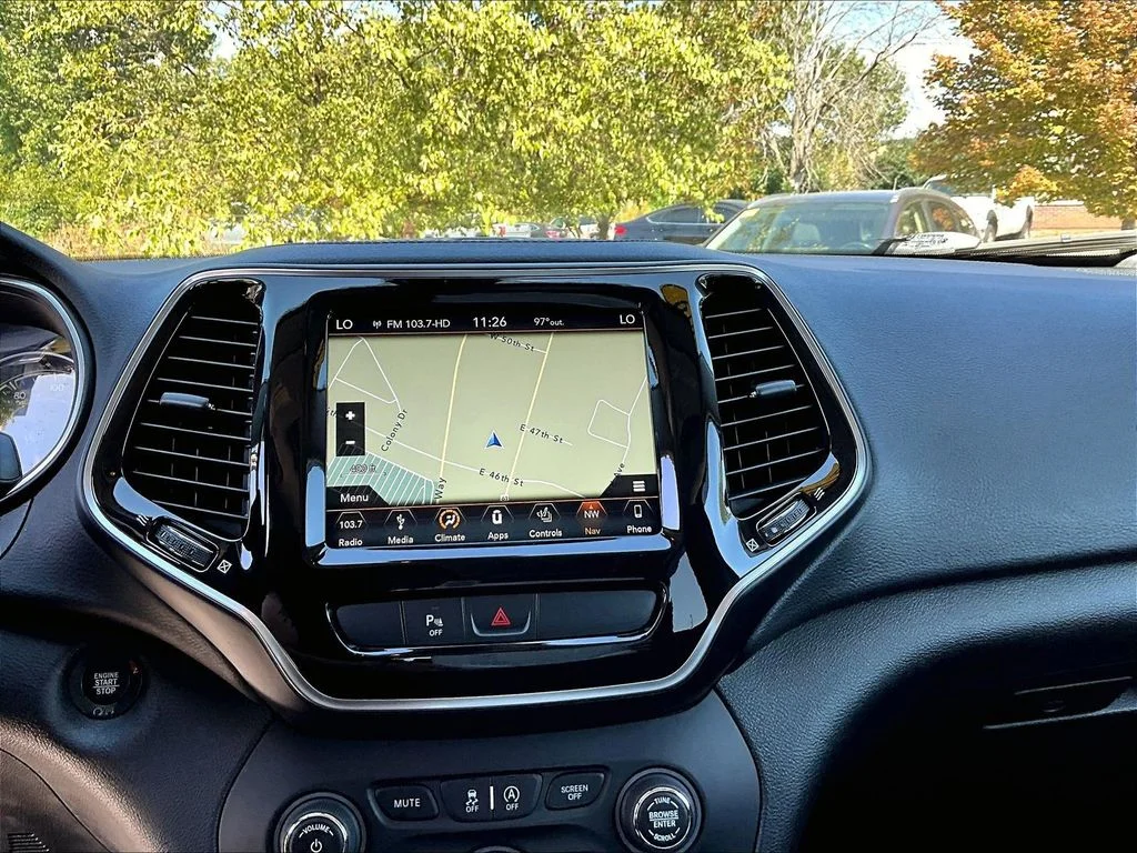 Used 2019 Gray Jeep Limited image 20