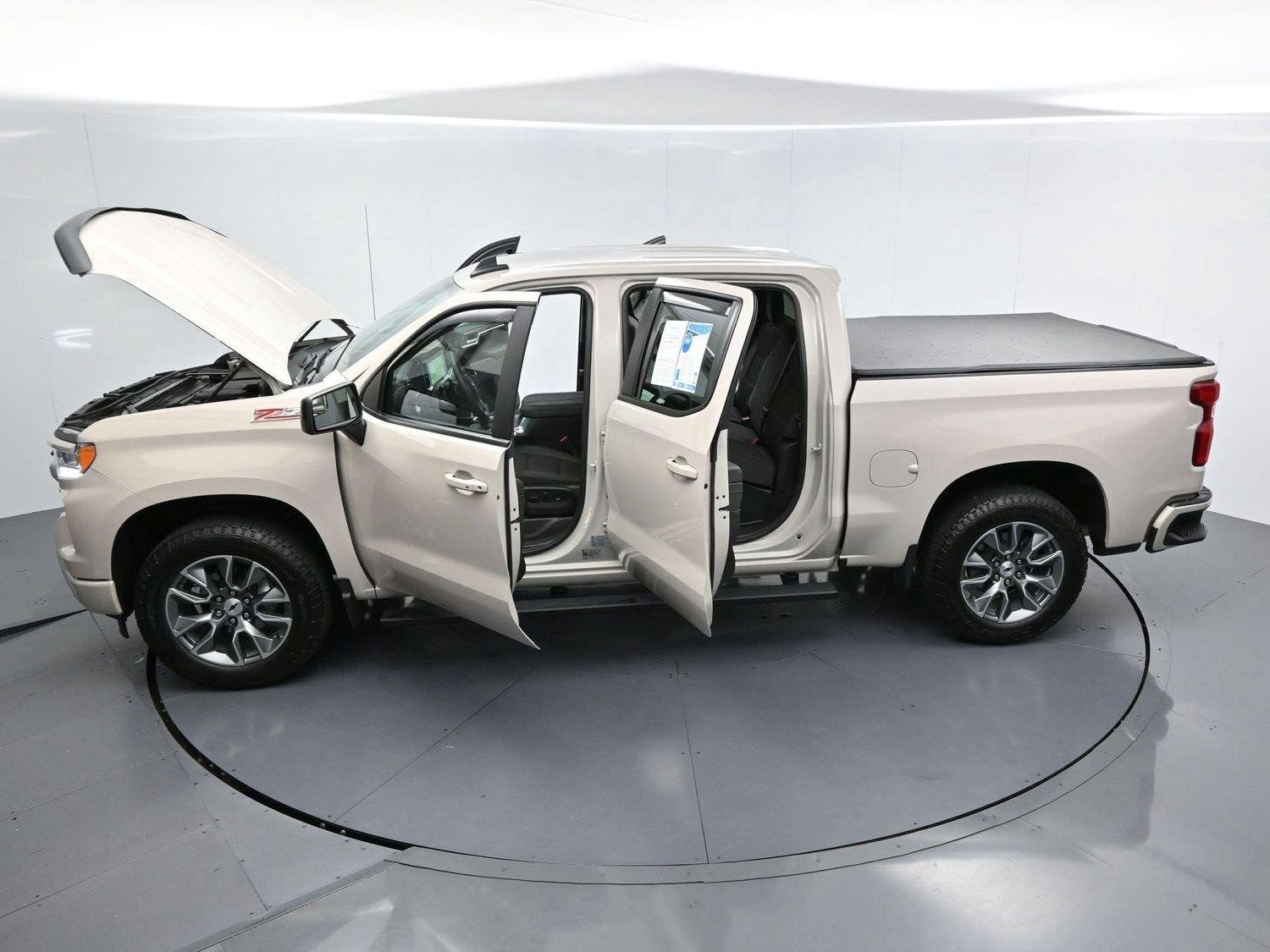 Used 2026 White Sands Chevrolet RST image 41