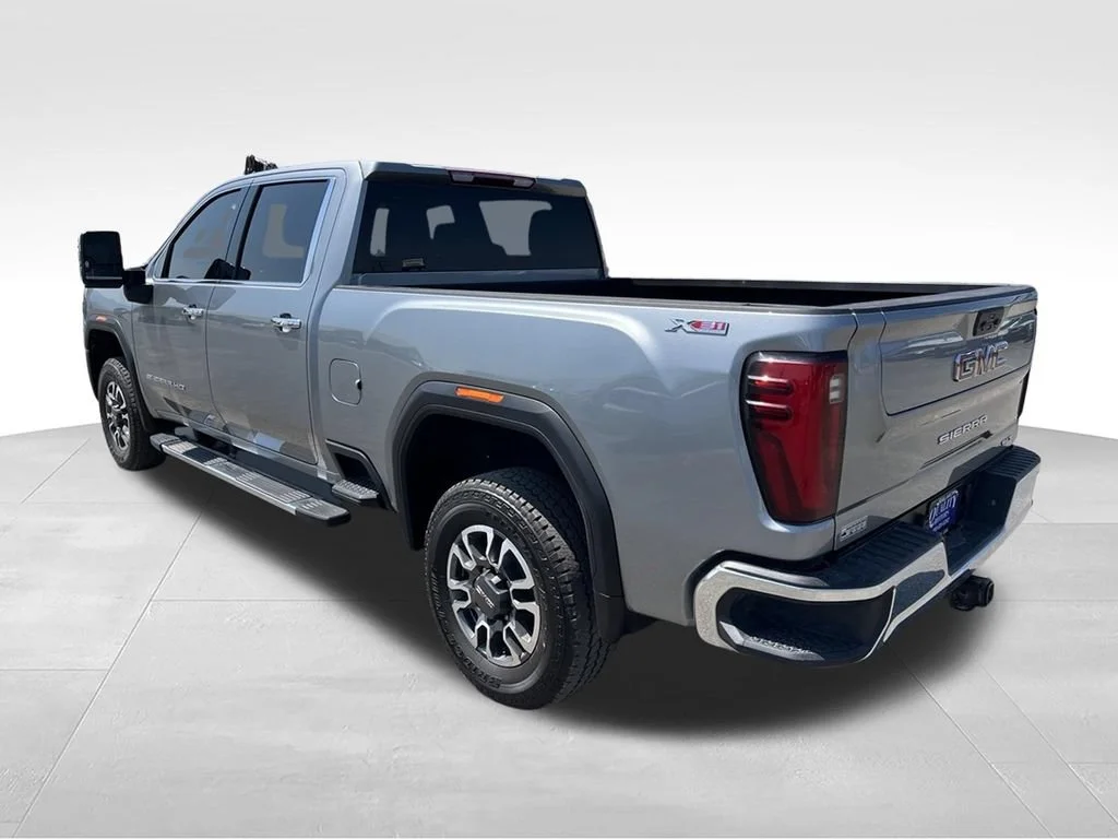 Used 2024 Sterling Metallic GMC SLT image 7