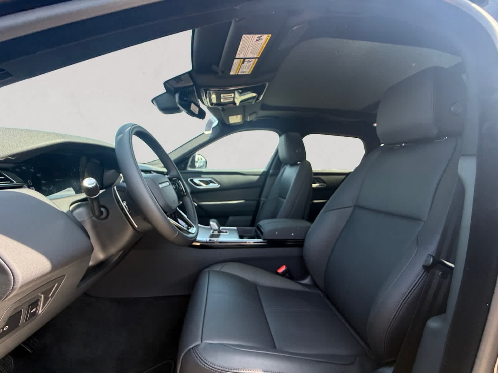 New 2026 Santorini Black Land Rover S image 9