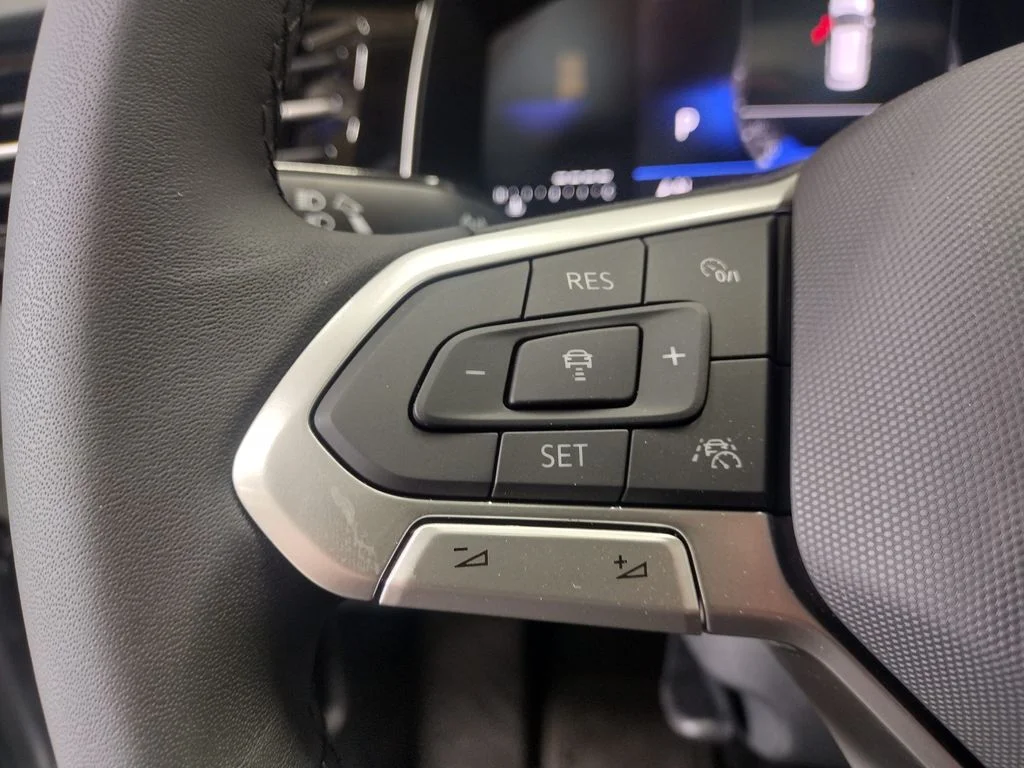 New 2026 Silver Volkswagen 1.5T SE image 23