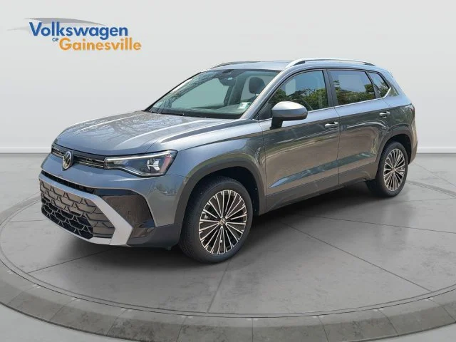 New 2026 Platinum Gray Metallic Volkswagen SE image 8