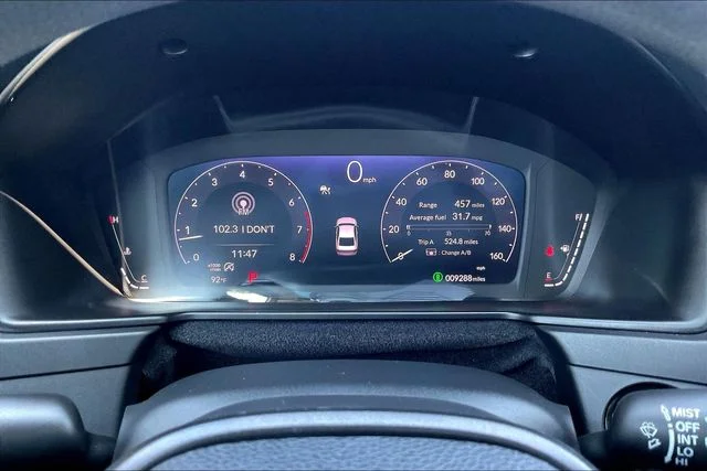 Used 2025 Silver Honda LX image 15