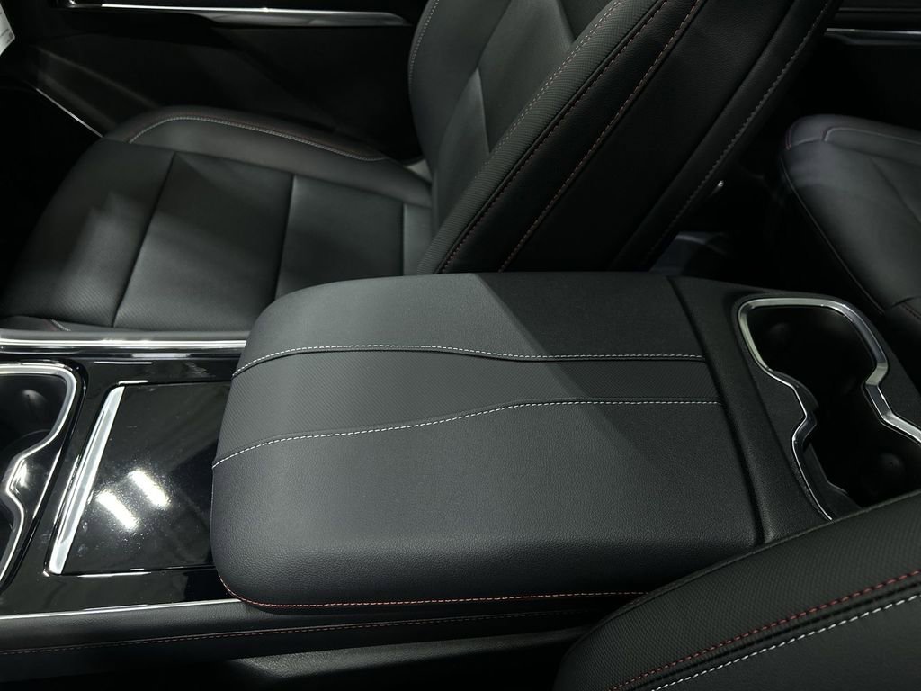 New 2026 Mosaic Black Metallic Chevrolet Z71 image 23