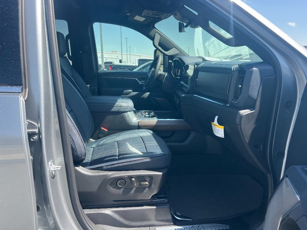 2025 Chevrolet Silverado 2500 HD High Country - Photo 24