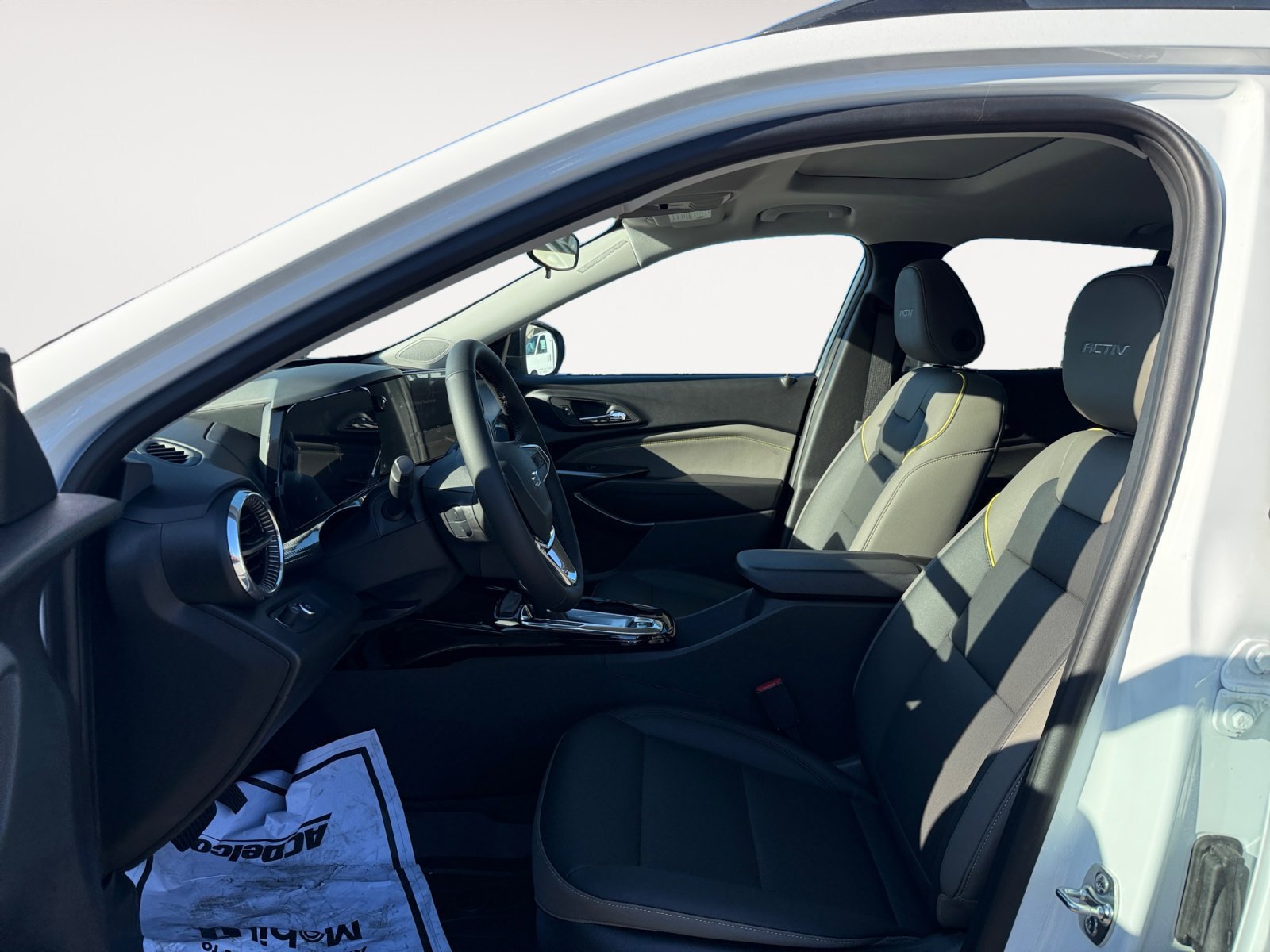 2026 Chevrolet Trax Activ - Photo 10