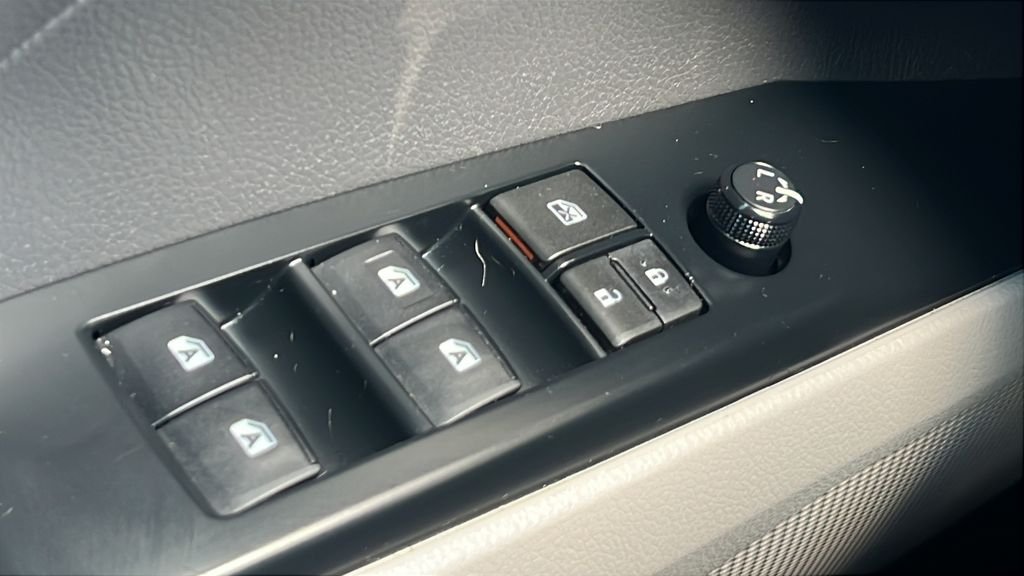 Used 2018 Red Toyota SE image 18