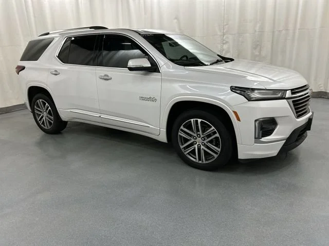 2023 Chevrolet Traverse AWD High Country's photo