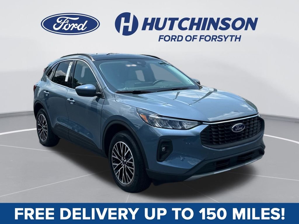 Vapor Blue Metallic 2026 Ford Escape Hybrid Plug-in SUV / Crossover Front-Wheel Drive