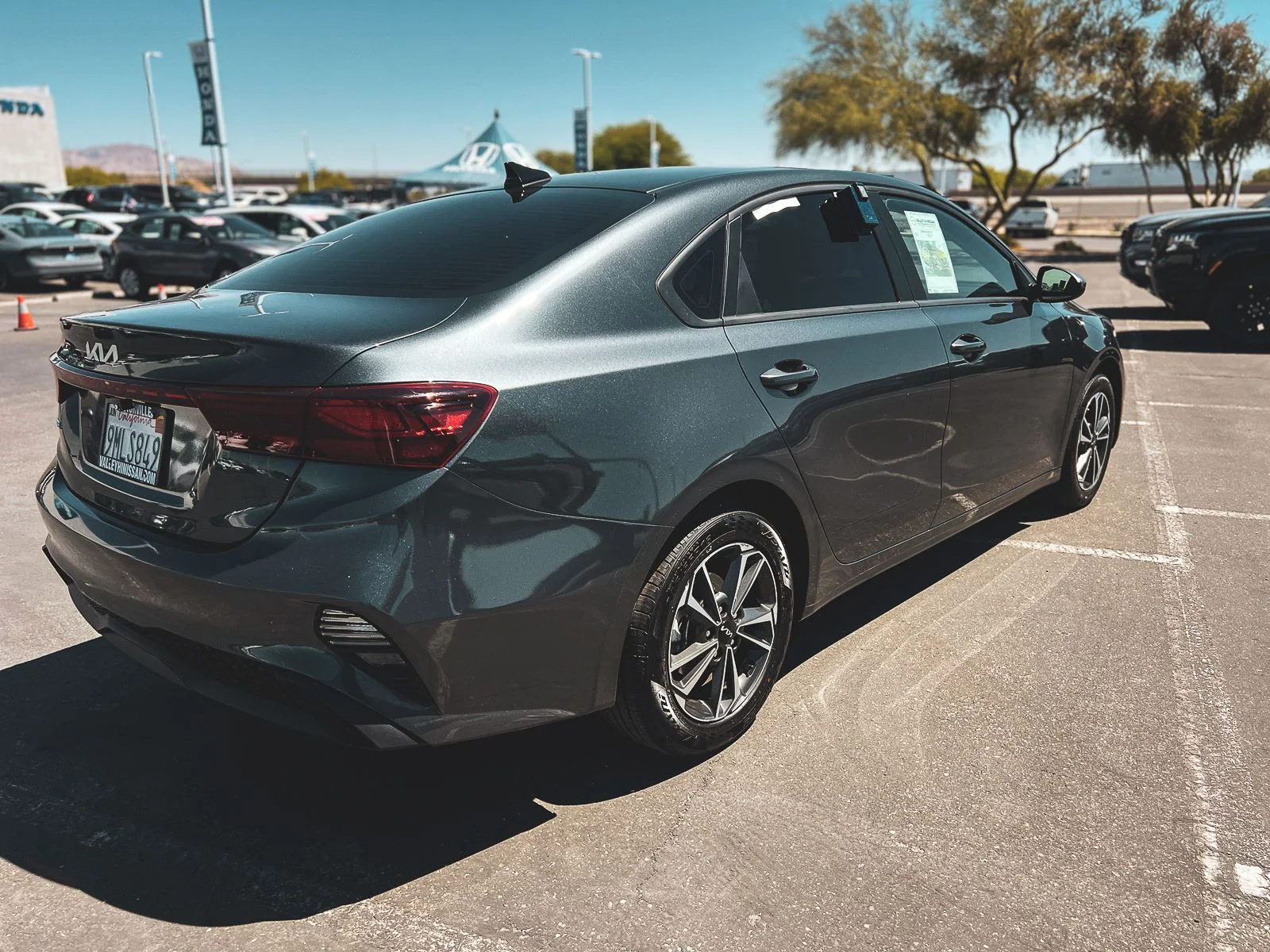 2024 Kia Forte LXS - Photo 7