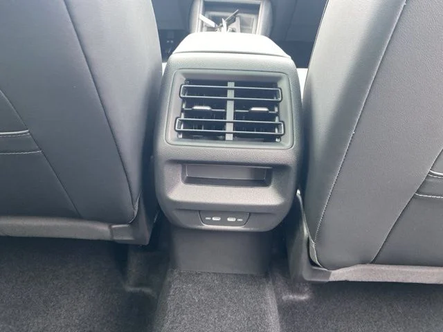 2026 Volkswagen Tiguan SE - Photo 55
