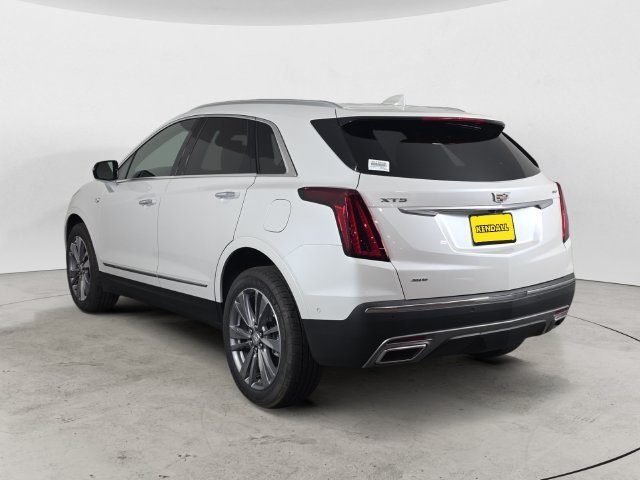 Used 2026 Crystal White Tricoat Cadillac Premium Luxury image 7