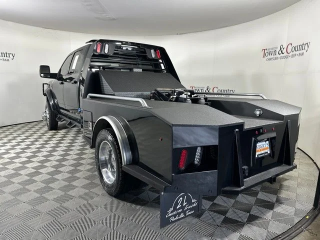 Used 2025 Black Ram Laramie image 10