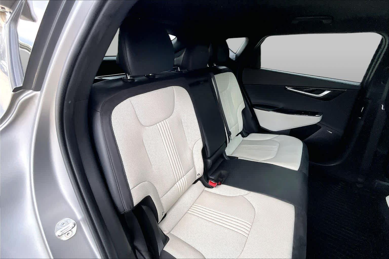 Used 2023 Steel Matte Gray Kia GT-Line image 18