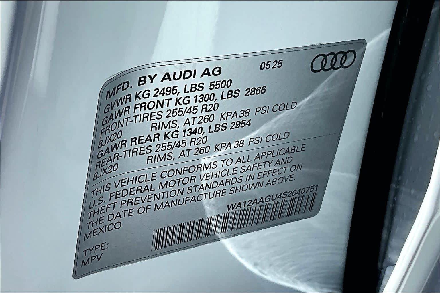 Used 2025 Glacier White Metallic Audi Premium Plus image 34