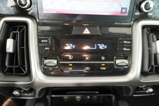 Used 2021 Red Kia EX image 28