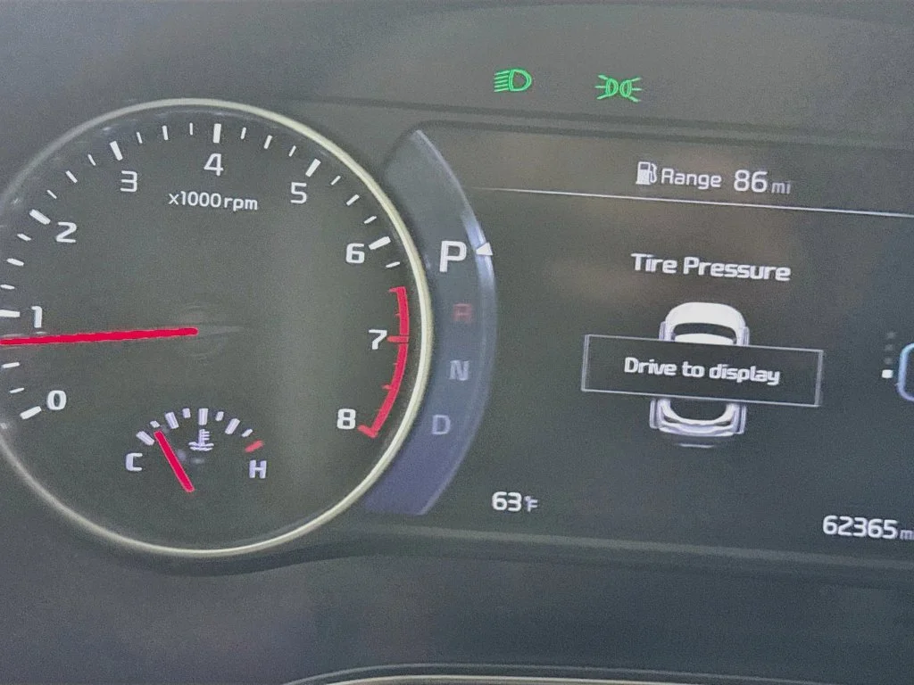 Used 2021 White Kia SX image 14