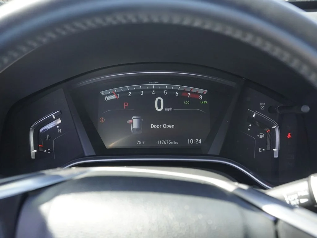 Used 2018 White Honda EX-L image 10