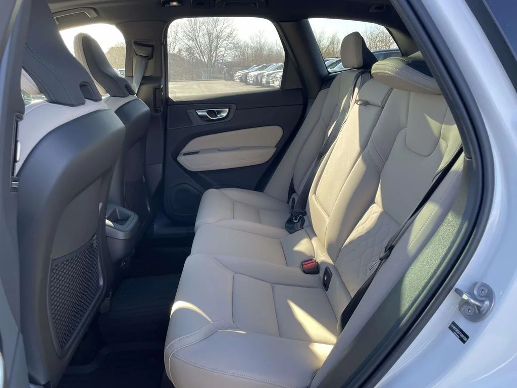 New 2026 Crystal White Volvo Plus image 3
