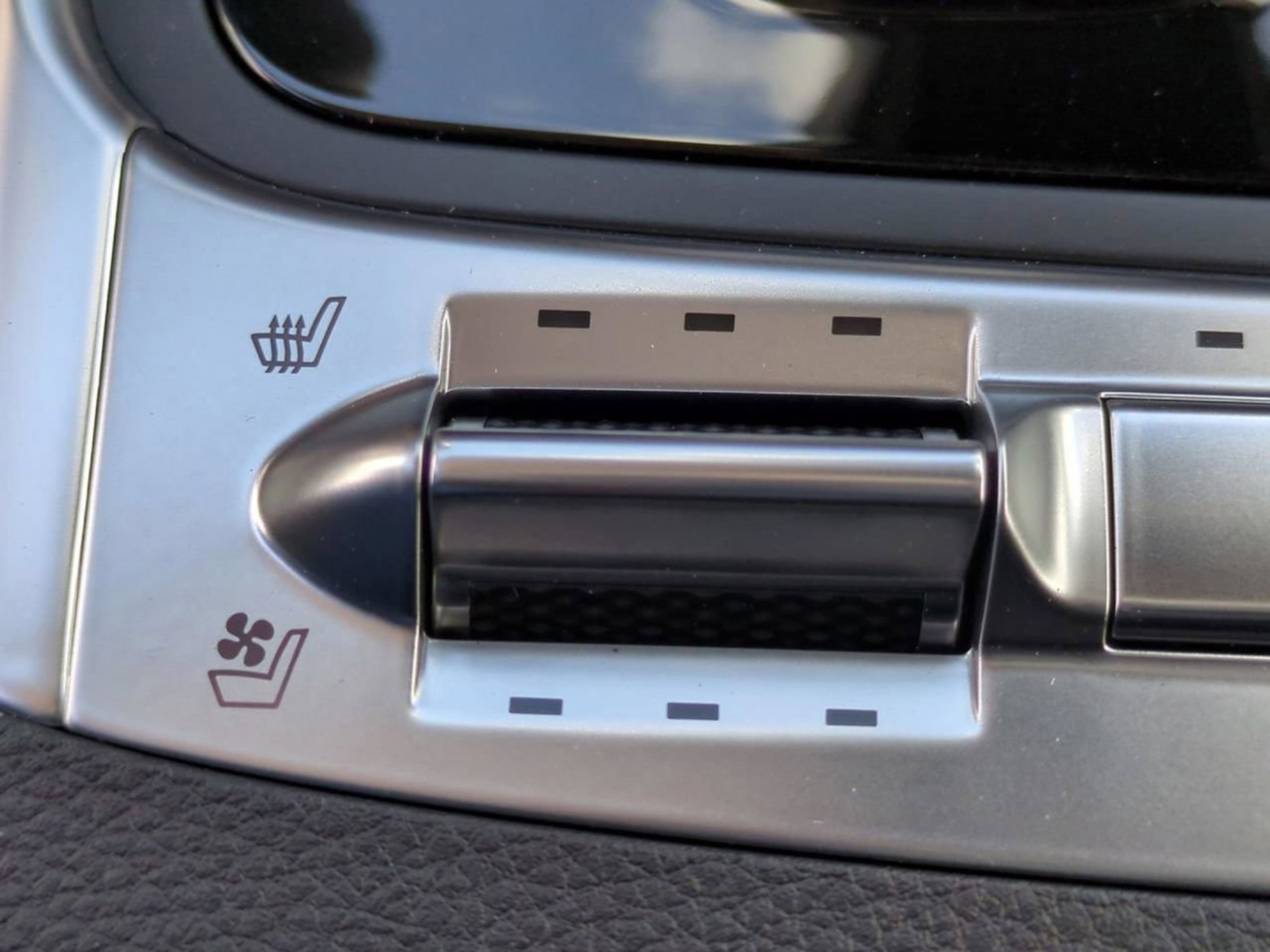 New 2026 Aurora Black Pearl Kia SX Prestige image 25