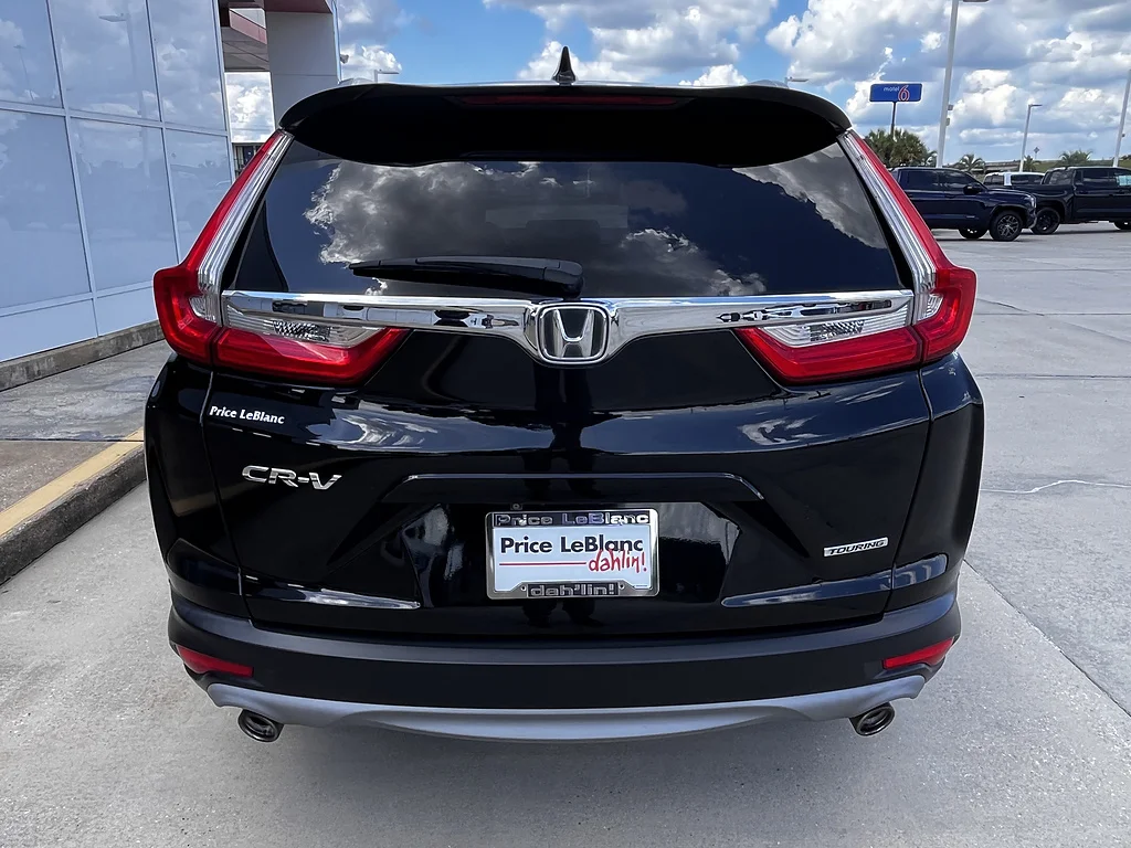 Used 2019 Crystal Black Pearl Honda Touring image 4