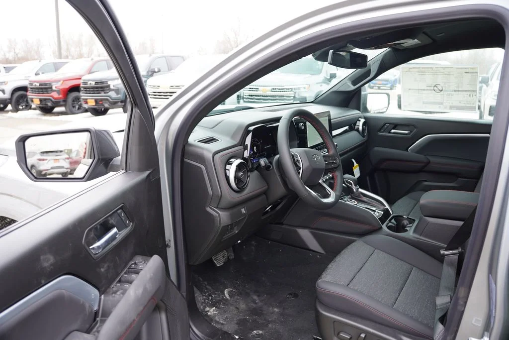 2026 Chevrolet Colorado Z71 - Photo 11