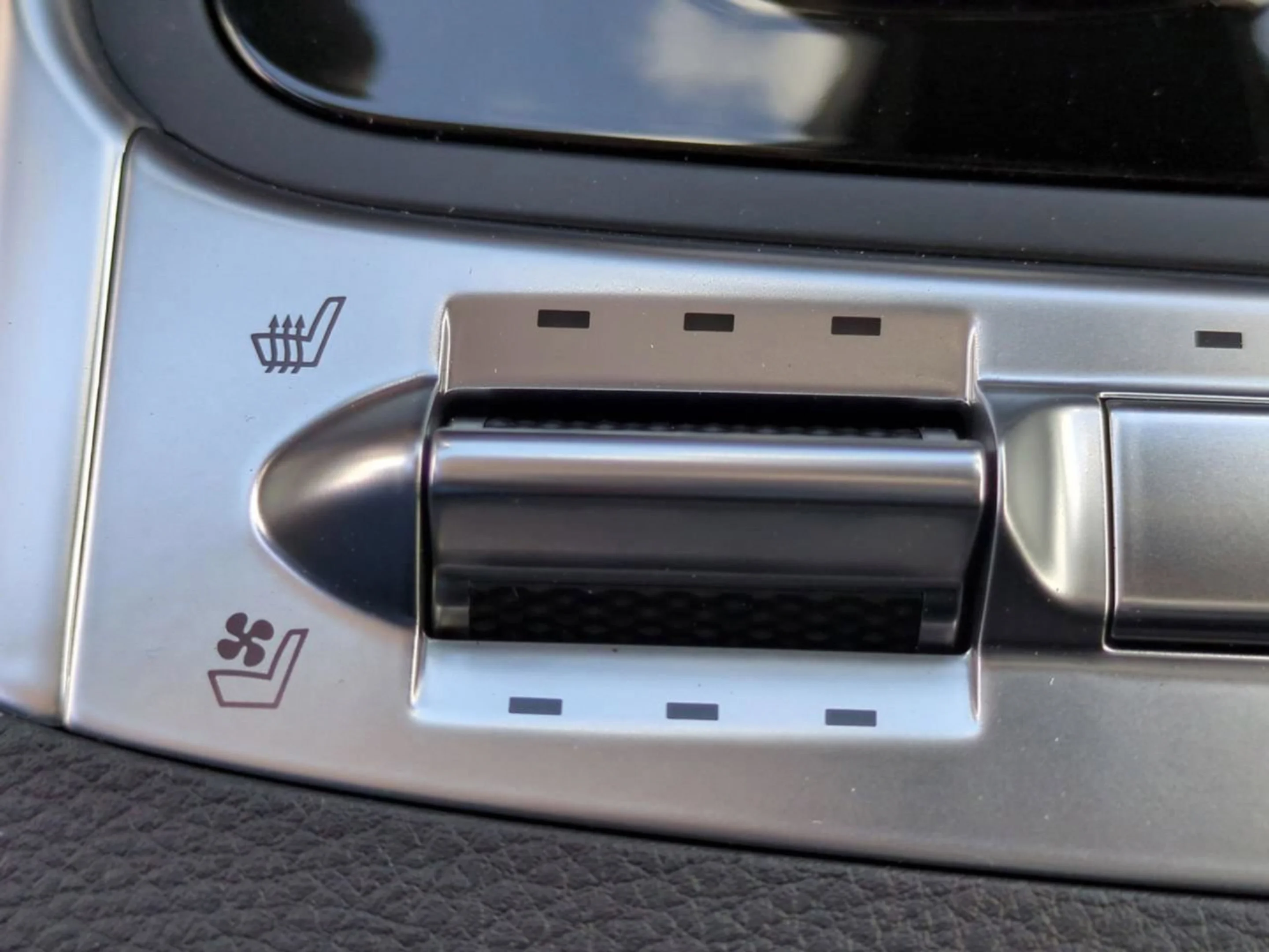 New 2026 Aurora Black Pearl Kia SX Prestige image 25