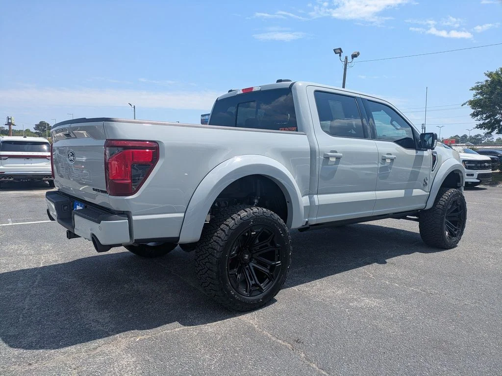 New 2026 Avalanche Ford XLT image 4