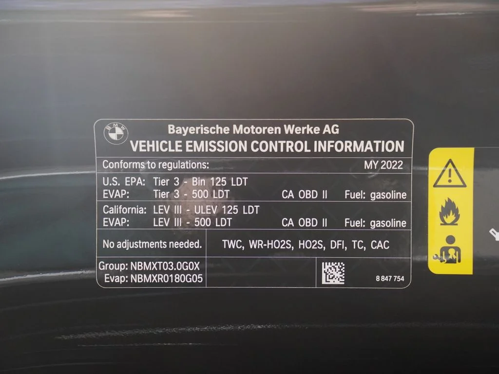 Certified Used 2022 Black BMW xDrive40i image 33