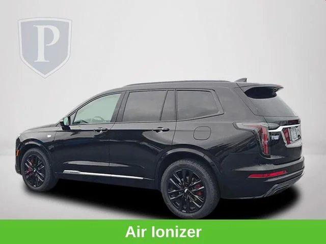 Used 2022 Black Cadillac Sport image 11