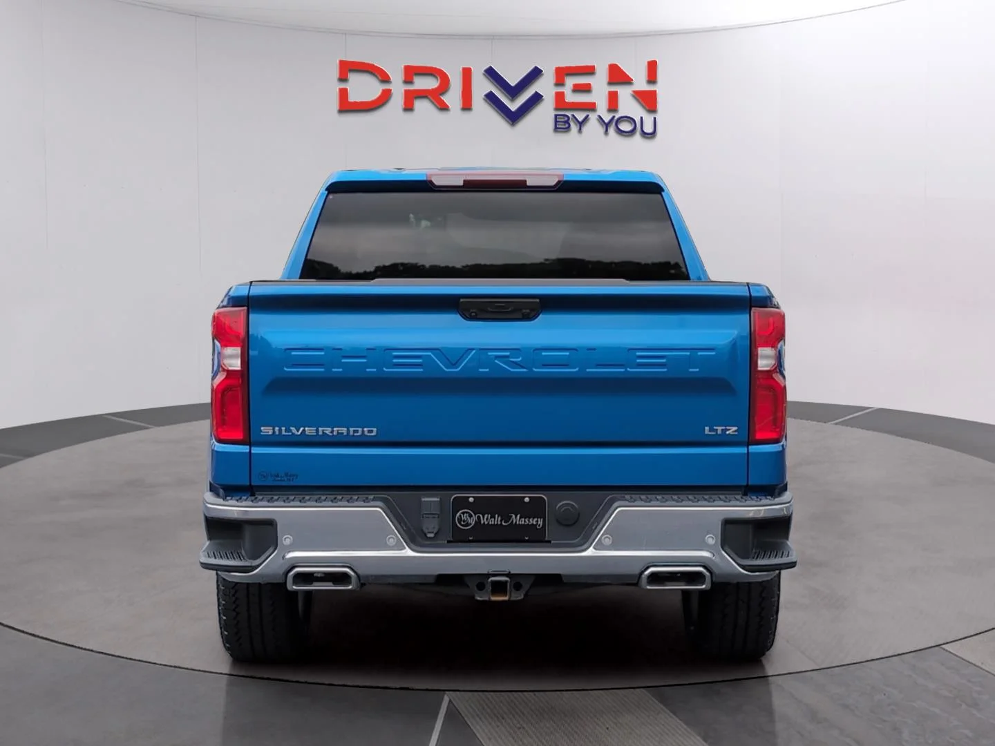 Used 2022 Glacier Blue Metallic Chevrolet LTZ image 4