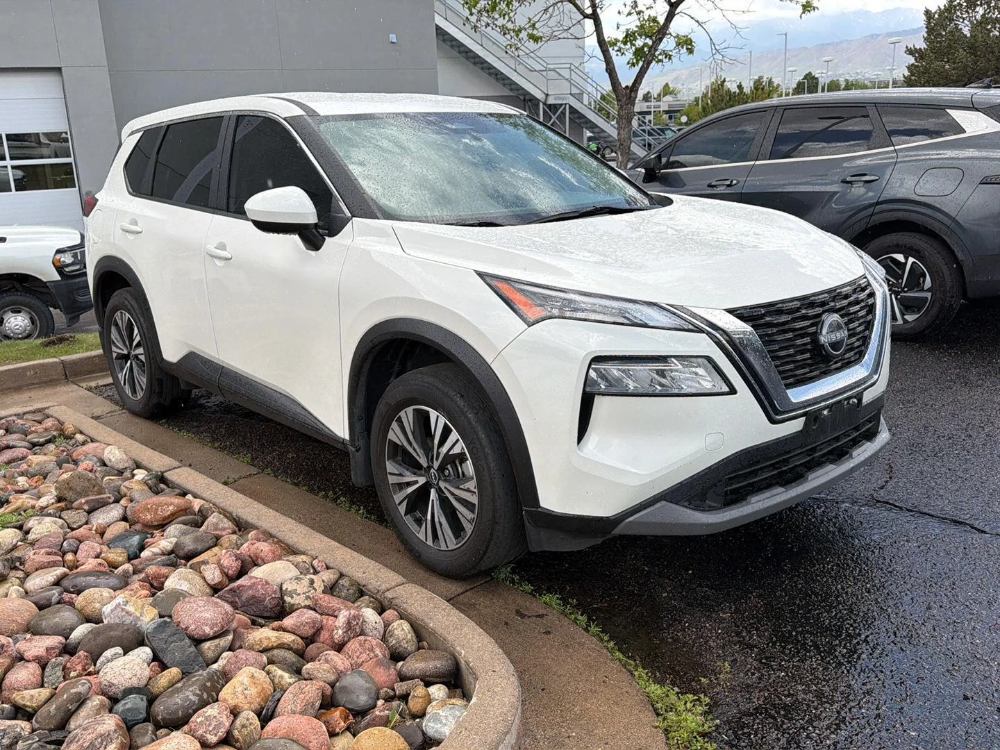 Used 2023 Pearl White Tricoat Nissan SV image 9