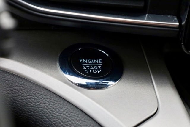 Used 2022 Gray Ford XLT image 29