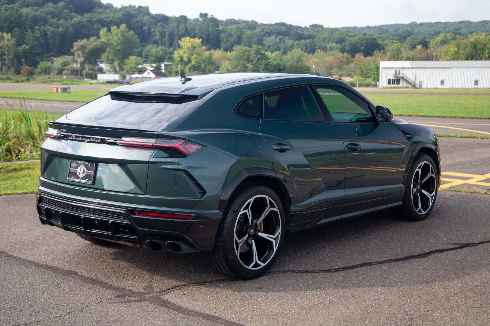 Used 2022 Verde Mantis Pearl Lamborghini Graphite Capsule image 13