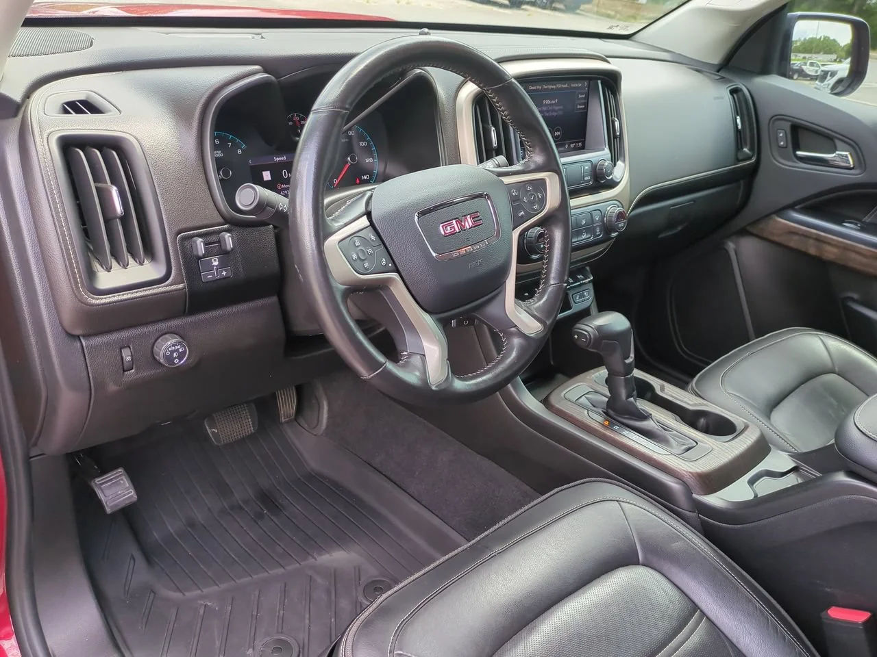 Used 2021 CAYENNE RED TINTCOAT GMC 2WD Denali image 10